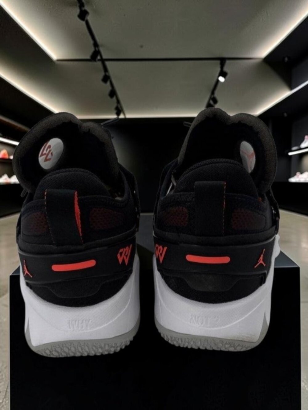 Nike Jordan Why Not .5 “Bloodline” – White/Black/Bright Crimson – Men’s Size 13 - Picture 5 of 7
